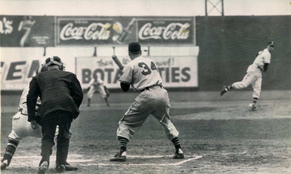 Our Salute to Eddie Robinson, Last Surviving Member of the 1948 Cleveland  Indians!