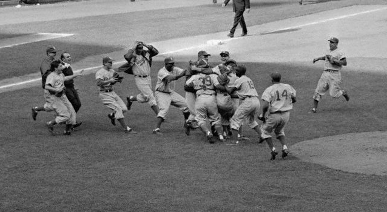 Collectible Exhibit Card depicting the Brooklyn Dodgers 1955 team photo, of  the team that won the 1955 World Series Stock Photo - Alamy