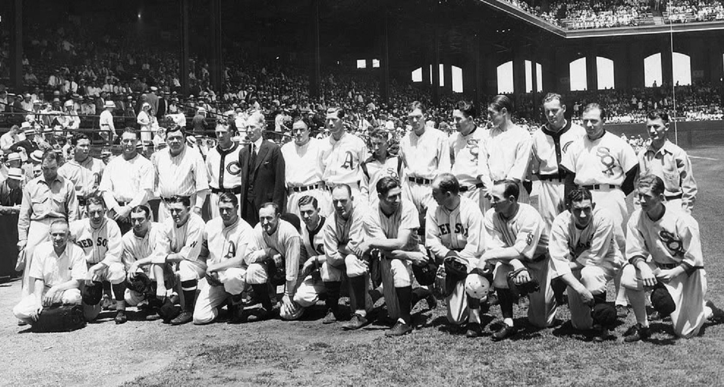 L-R: Joe DiMaggio, Ben Chapman of the Sox, Joe McCarthy an…