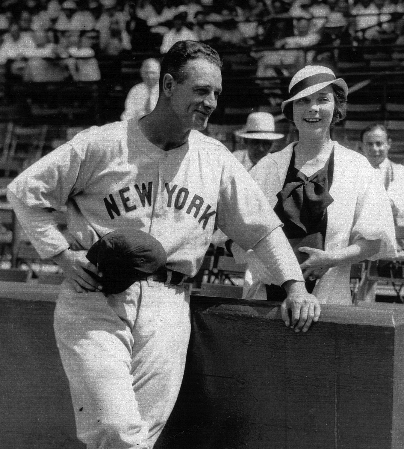 L-R: Joe DiMaggio, Ben Chapman of the Sox, Joe McCarthy an…