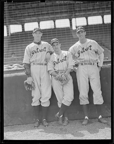 Hank Greenberg Sent Packing From Detroit…For Being Photographed Wearing a  Yankee Jersey!