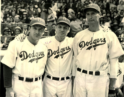 Jackie Robinson and Roy Campanella with manager Leo Durocher] - PICRYL -  Public Domain Media Search Engine Public Domain Search