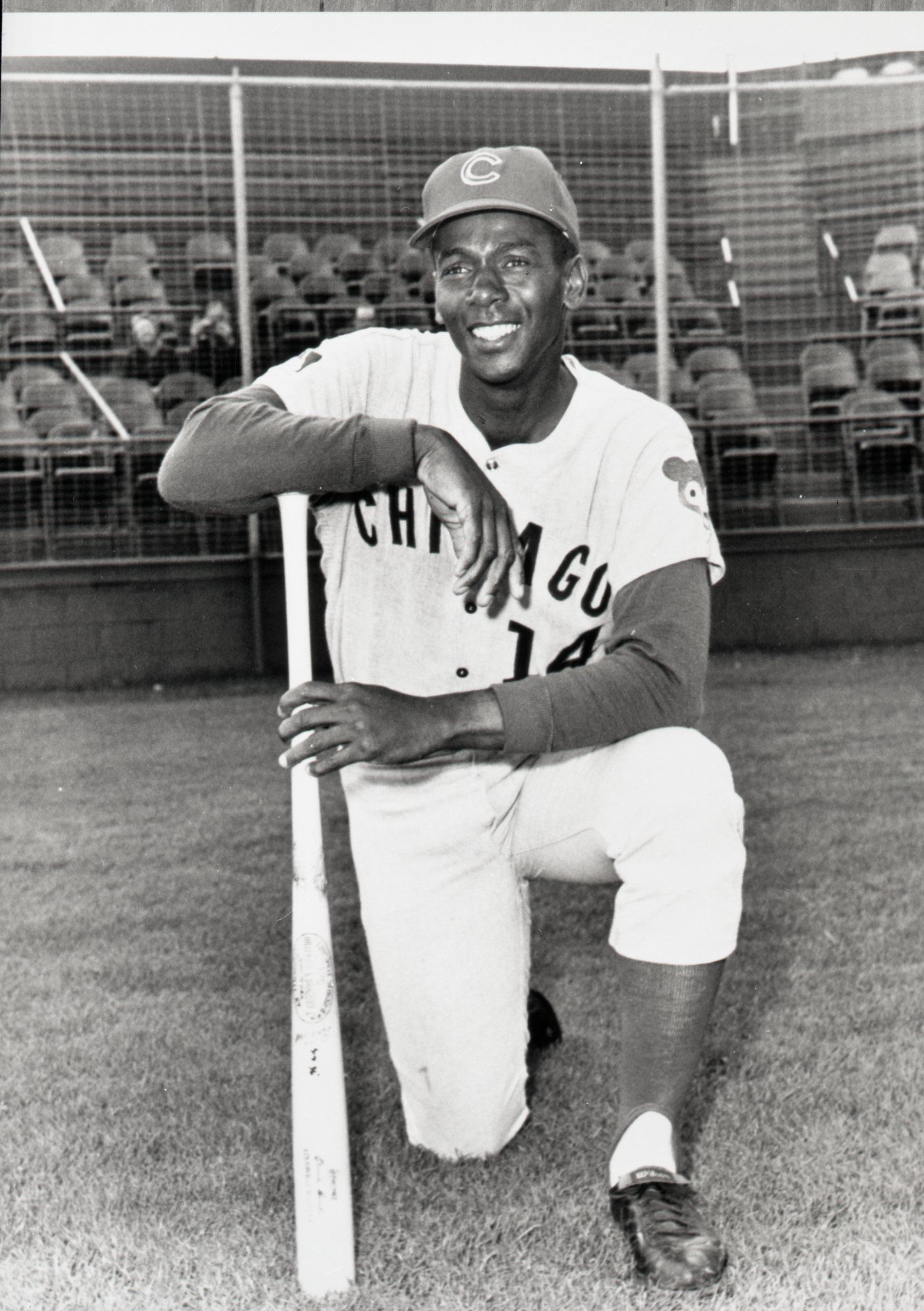 Chicago Cubs Legend Ernie Banks, 1st Black Player In Team History, Dies