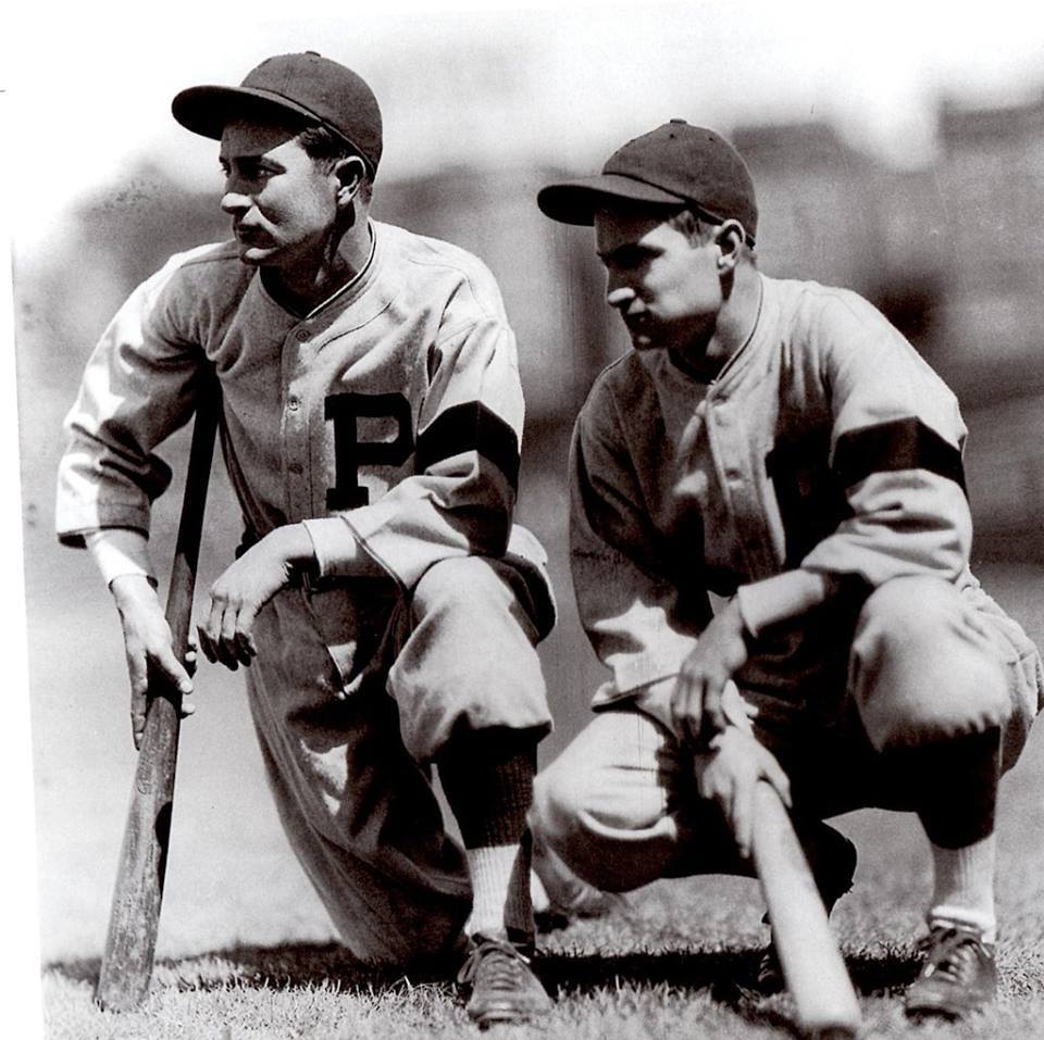 Paul and Lloyd Waner and family at 1927 World Series