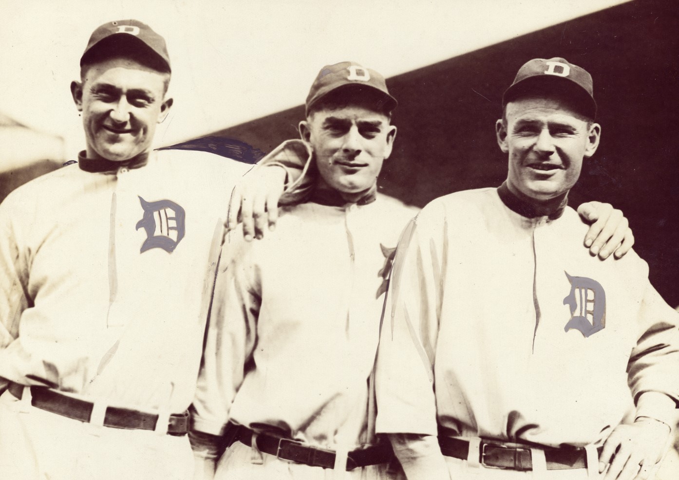 Ty Cobb signs with the Detroit Tigers for $4,000 plus an $800