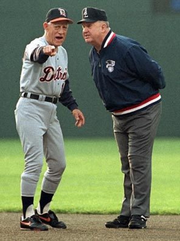 1974 Baseball Tweets on X: Sparky Anderson takes infield at Riverfront  Stadium on Opening Day, 1975. The Reds beat the Dodgers that day, 2-1 in 14  innings, the first of their 108