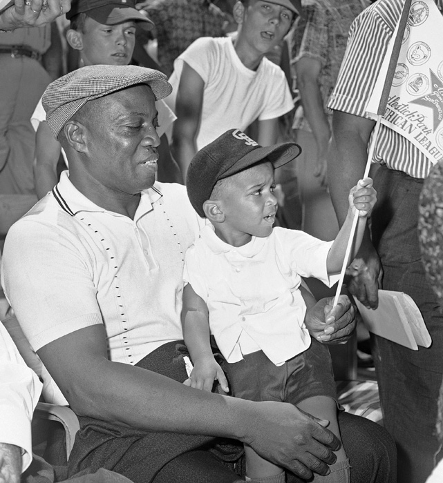 Minneapolis Millers player, Willie Mays, in the clubhouse, 1951