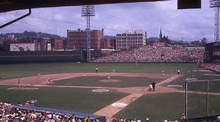 Crosley Field / Cincinnati Reds - Ballpark Digest