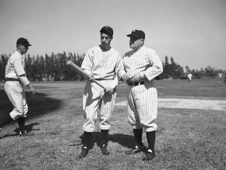 Baseball by BSmile on X: Baseball legends Babe Ruth & Lou Gehrig shake  hands at New York #Yankees spring training camp in Florida! #MLB #History   / X