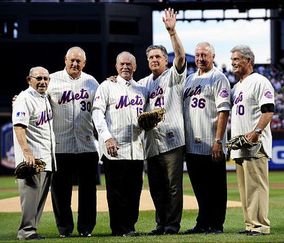 JERRY KOOSMAN NEW YORK METS 1969 WS CHAMPS ACTION SIGNED 8x10