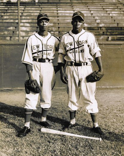 MAJESTIC  MINNIE MINOSO Chicago White Sox 1960's Cooperstown