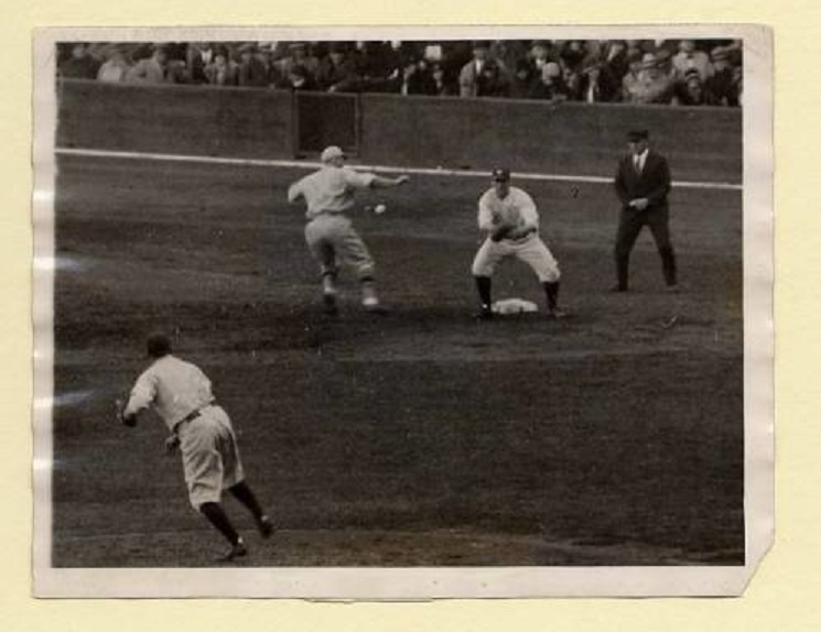 Lot Detail - 1926 World Series Scorecard – New York Yankees at St