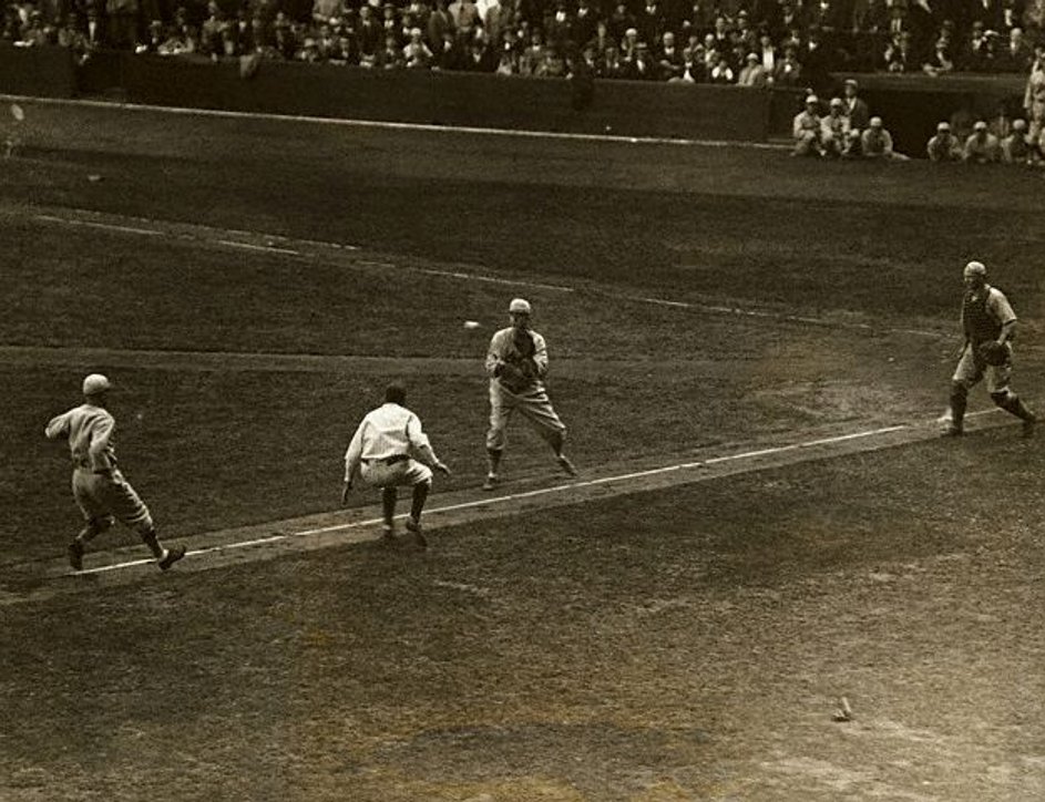 1926 World Series Commemorative Pin - Cardinals vs. Yankees