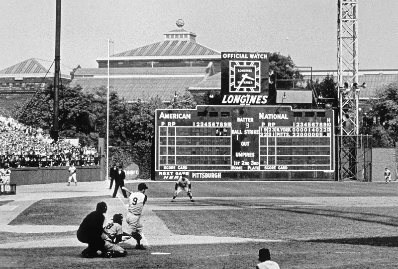 It gives me a thrill': 1960 World Series hero Bill Mazeroski returns for  Pirates-Yankees opener