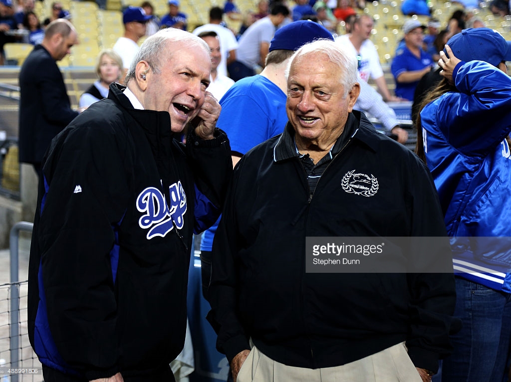 On This Date: Lasorda's opening act, Frank Sinatra