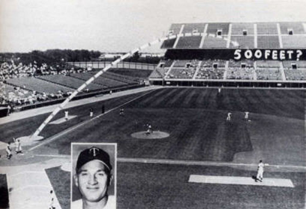 Harmon Killebrew hitting his 500th home run