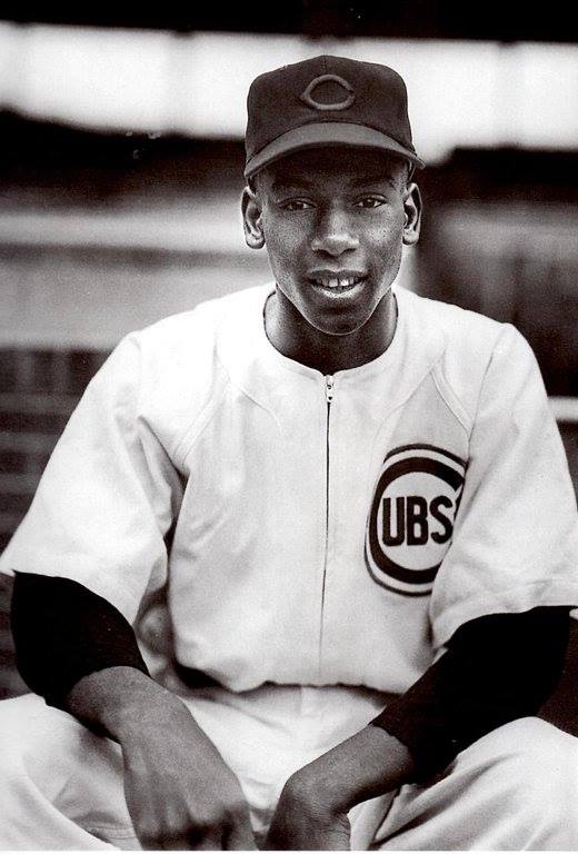 Ernie Banks is Mr. Cub! Look back at his HISTORIC career 