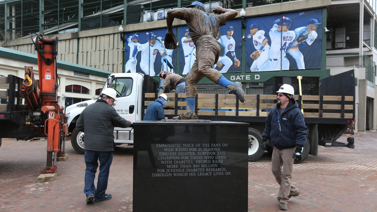 Cubs remove Wrigley Field statues of Ron Santo, Billy Williams